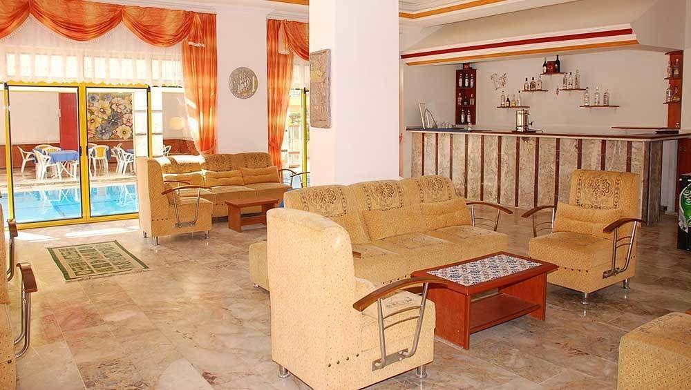 Klas Hotel Каргисак Екстериор снимка