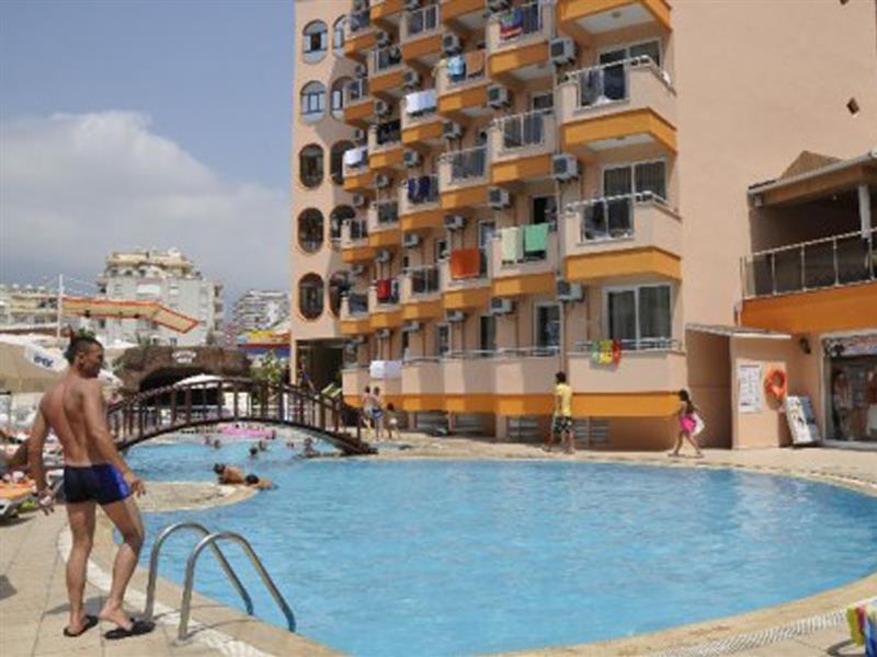 Klas Hotel Каргисак Екстериор снимка