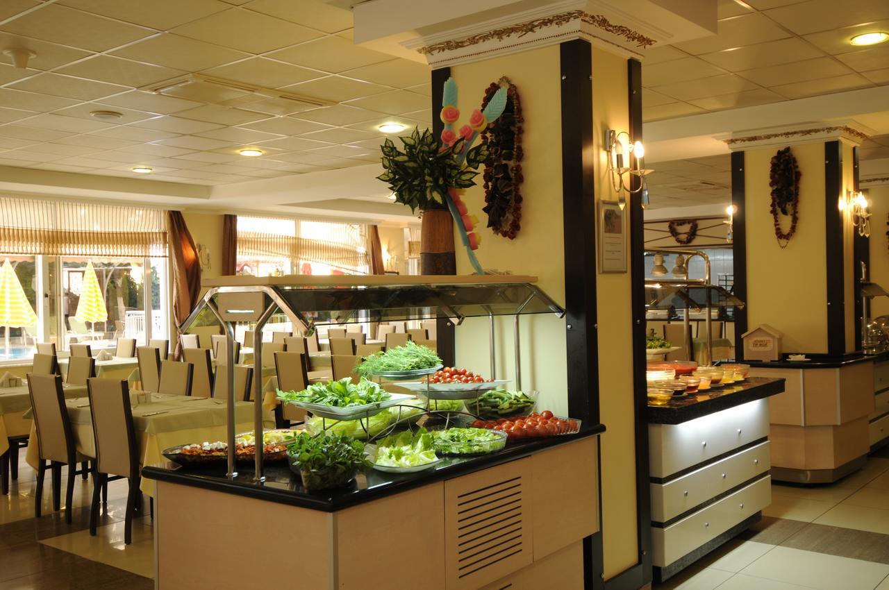 Klas Hotel Каргисак Екстериор снимка